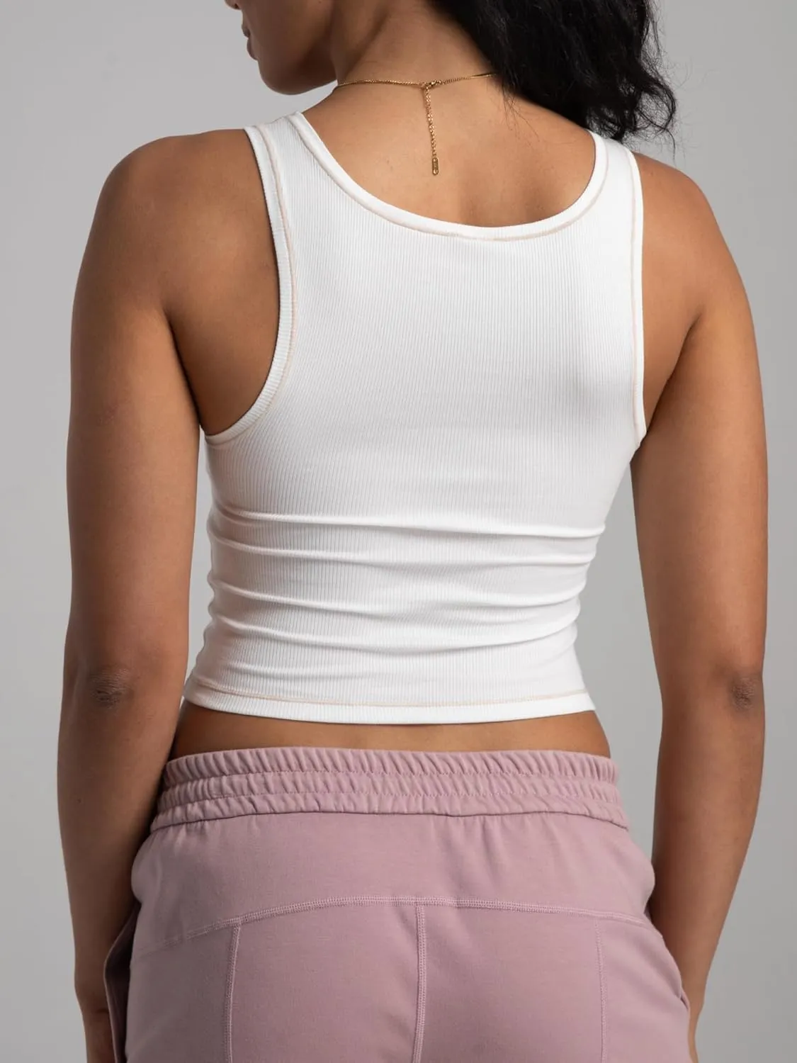 Danysu Women Rib Tank Top Padded Workout Top Square Neck Crop Tank Fitted Basic Cami Tops