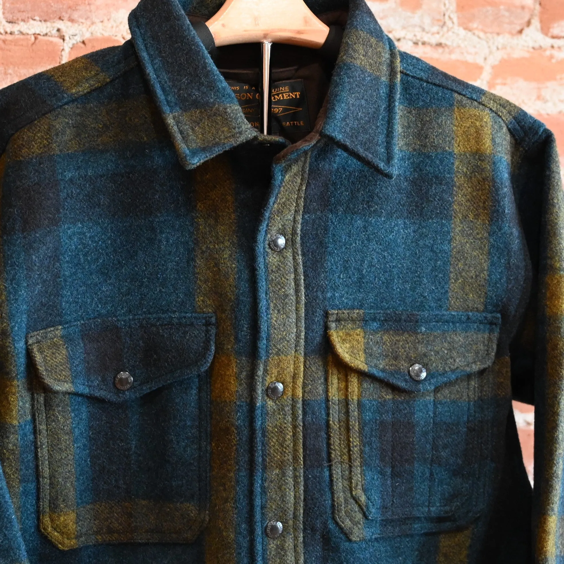 Filson Lined Mackinaw Jac-Shirt in Teal Ochre Plaid