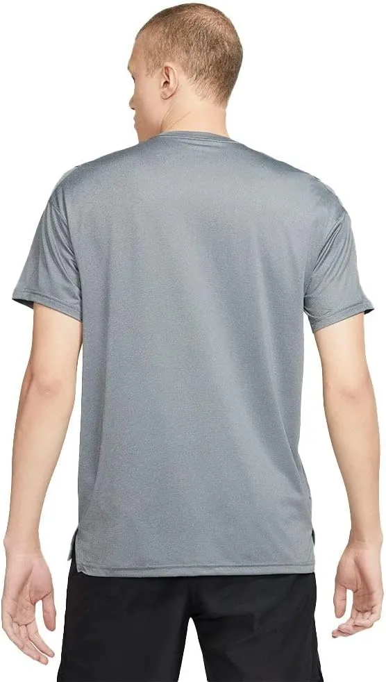 Nike Men's T-Shirt