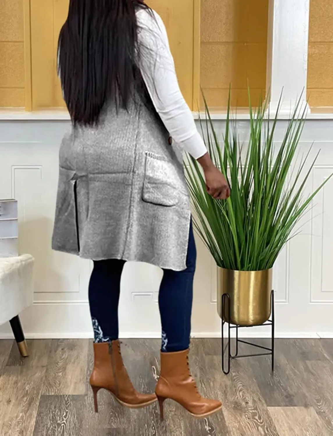 Women's Casual Sleeveless Long Sweater Vest Open Front Knit Cardigan Waistcoat with Pockets