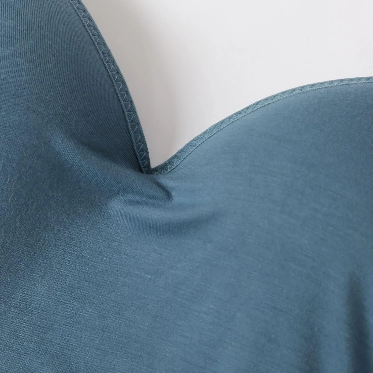 Women's Shelf Bra Camisole Tops Built in Bra Spaghetti Strap Workout Yoga Shirts Basic Layer Padded Bras Tank Tops