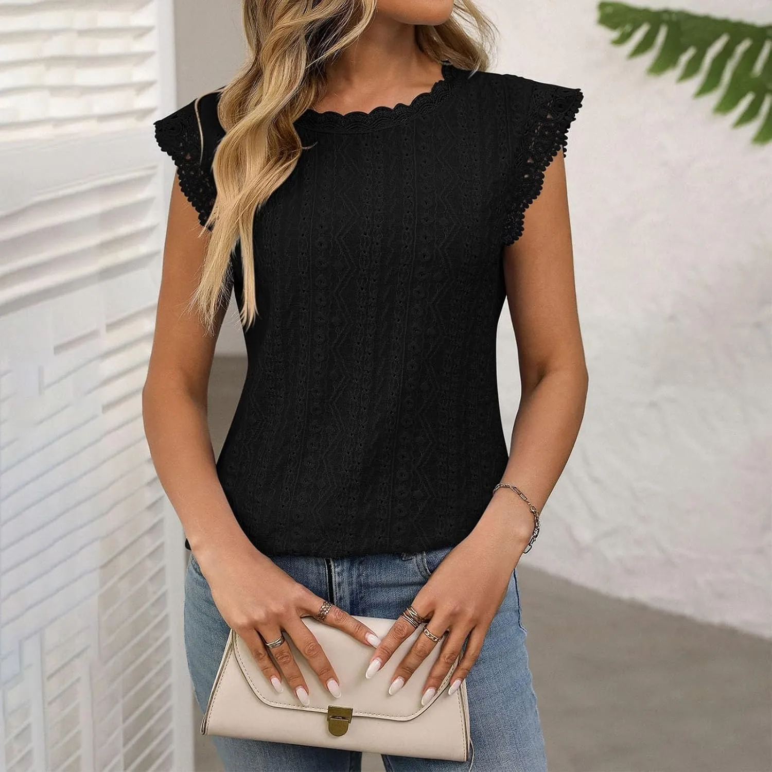 Womens Tank Tops Dressy Casual Eyelet Sleeveless Patchwork Lace Shirt Crewneck Hollow Out Fashion Summer Tank Top